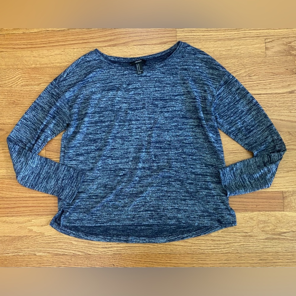 Forever 21 Long Sleeve Top Women’s Medium Heathered Blue Shirt High Low Hem